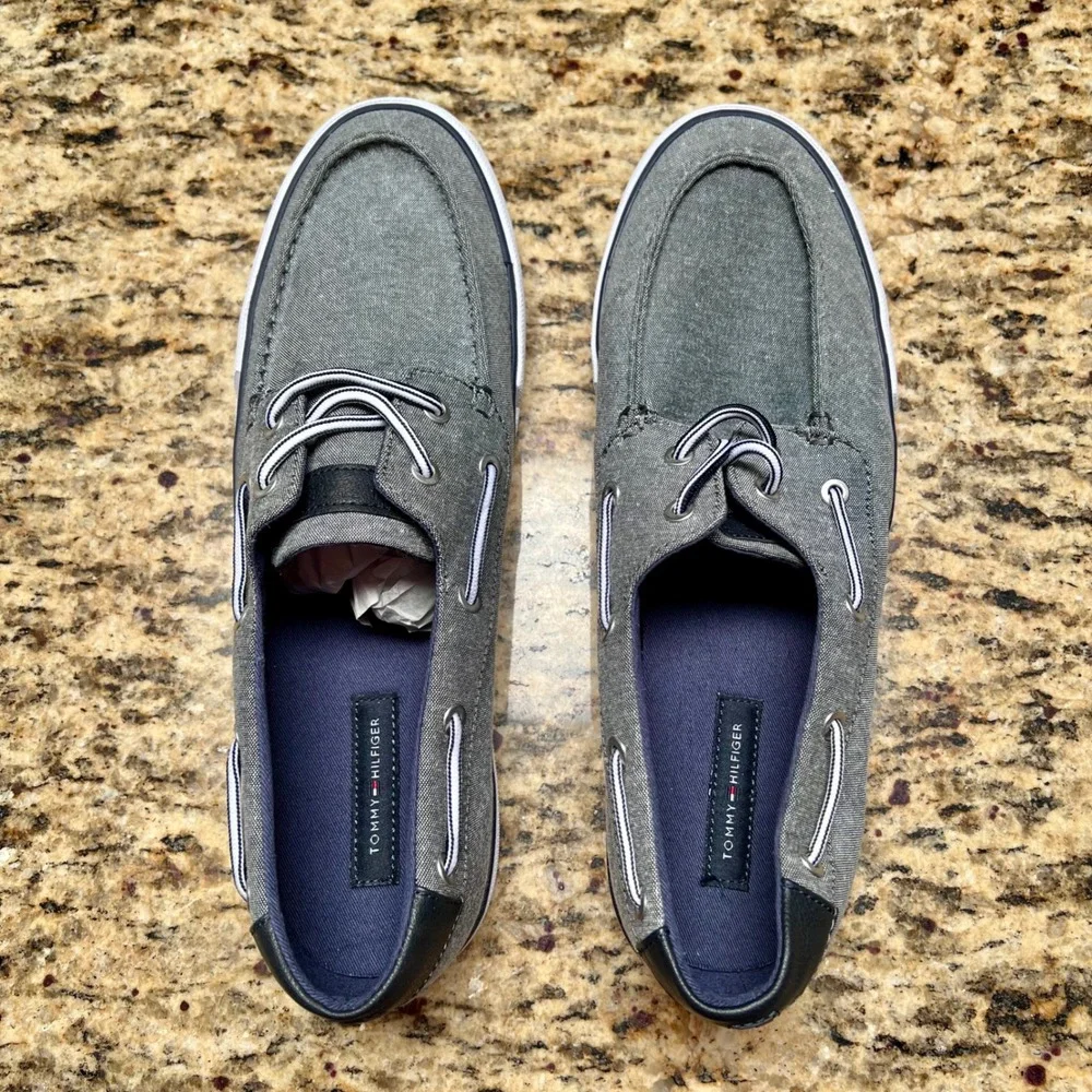 NWT Tommy Hilfiger Petes Men's Gray‎ Boat Shoes Slip On Lace Up Size 11.5